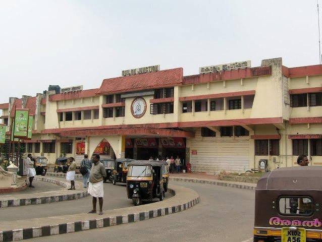Kollam Railway Station: Location, Platform, Gates, Facilities, Parking
